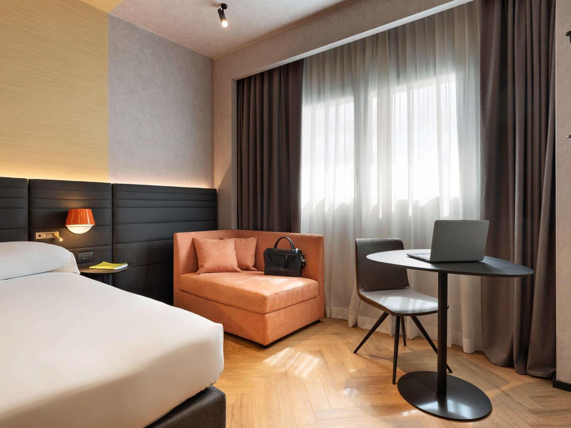 Novotel Caserta Sud Exteriér fotografie