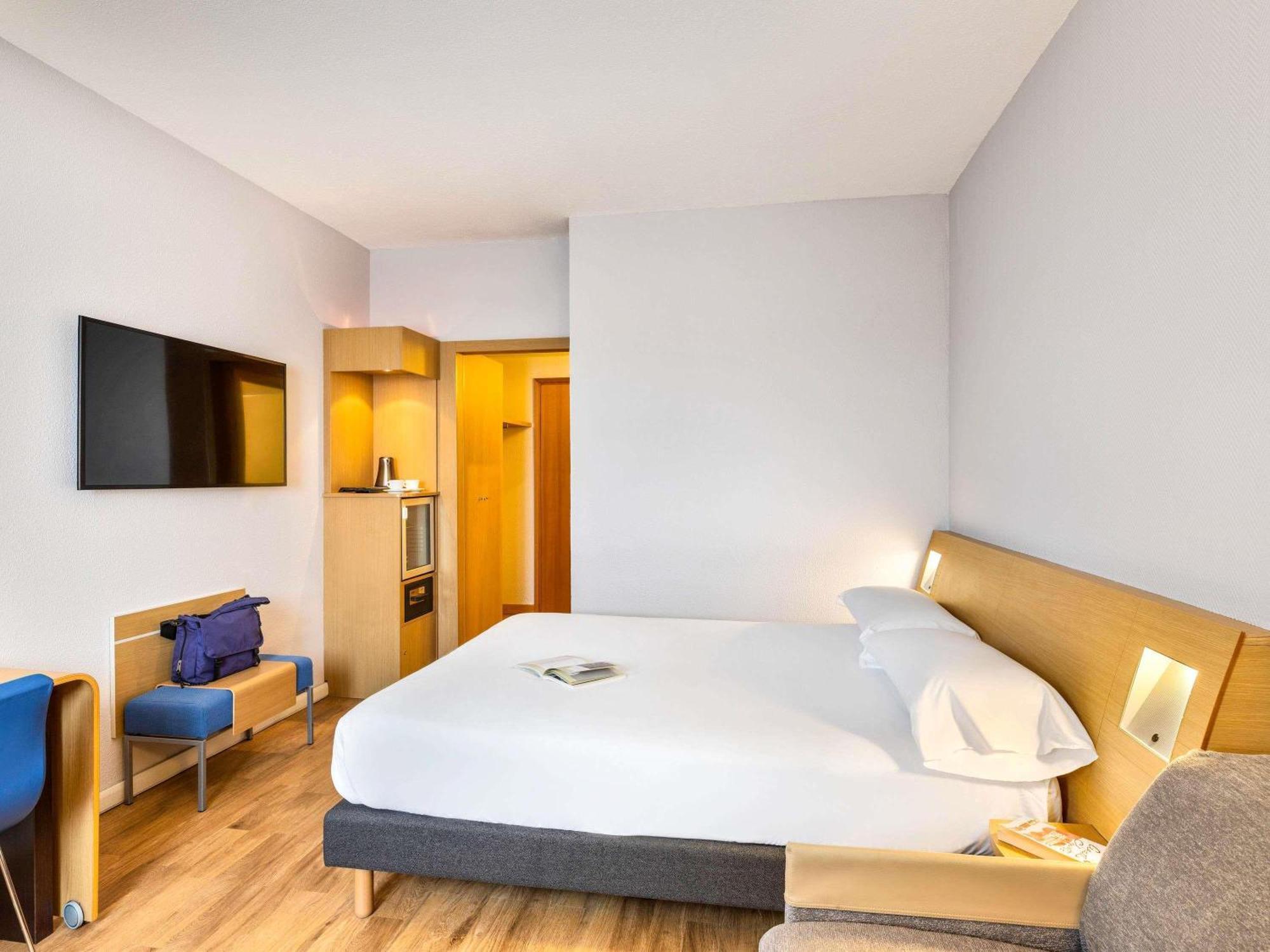 Novotel Caserta Sud Exteriér fotografie
